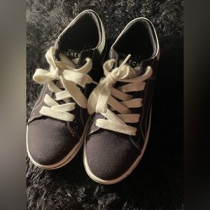 Black platform Skechers